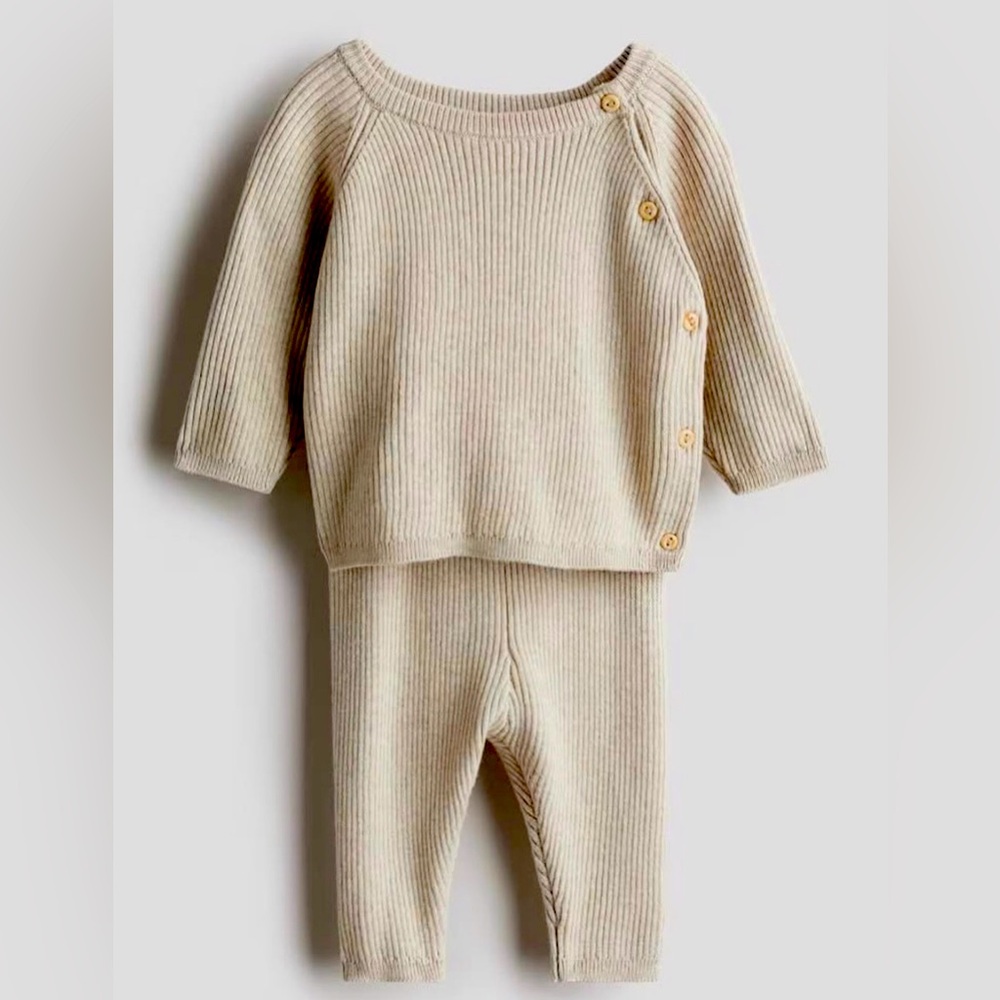H&M organic cotton sweater set
